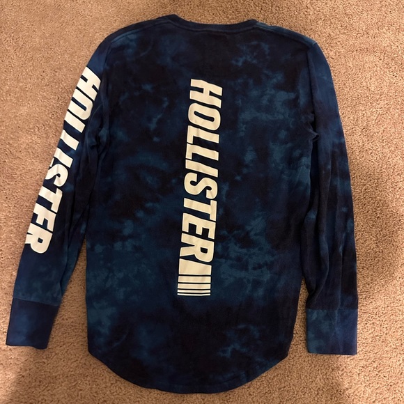 Hollister Long Sleeve Shirt - Picture 2 of 3